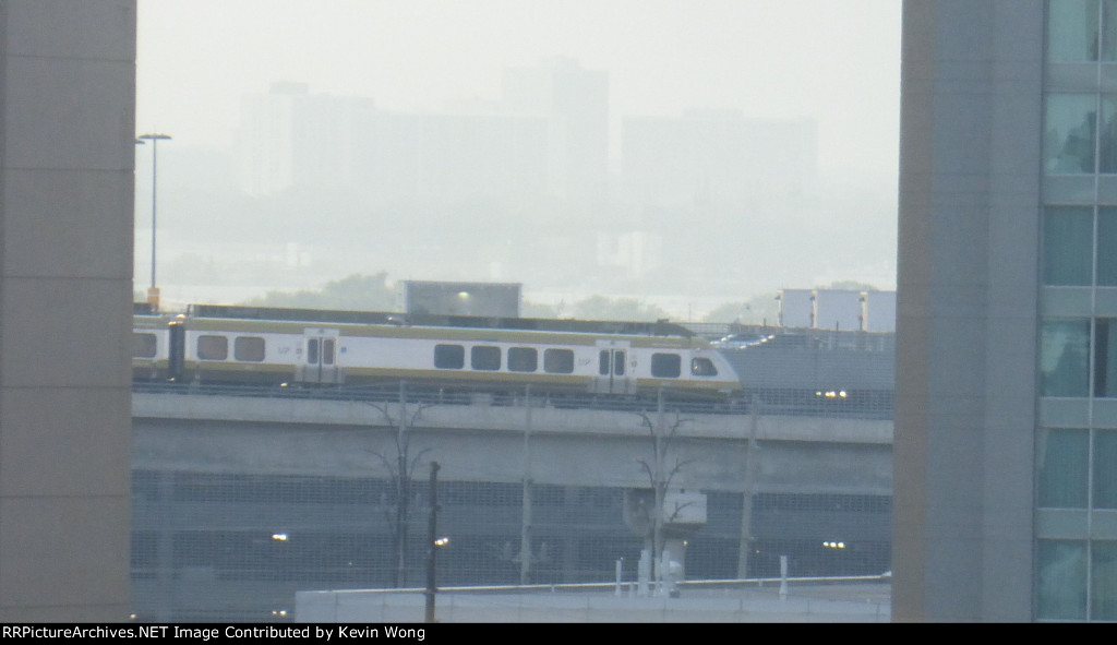 UP Express "A" unit DMU 1007